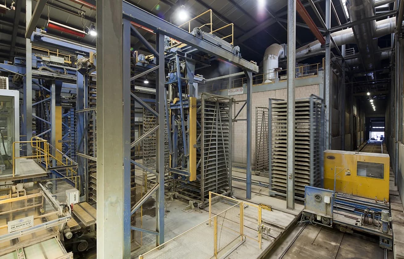 Камера сушки и набора прочности плитки